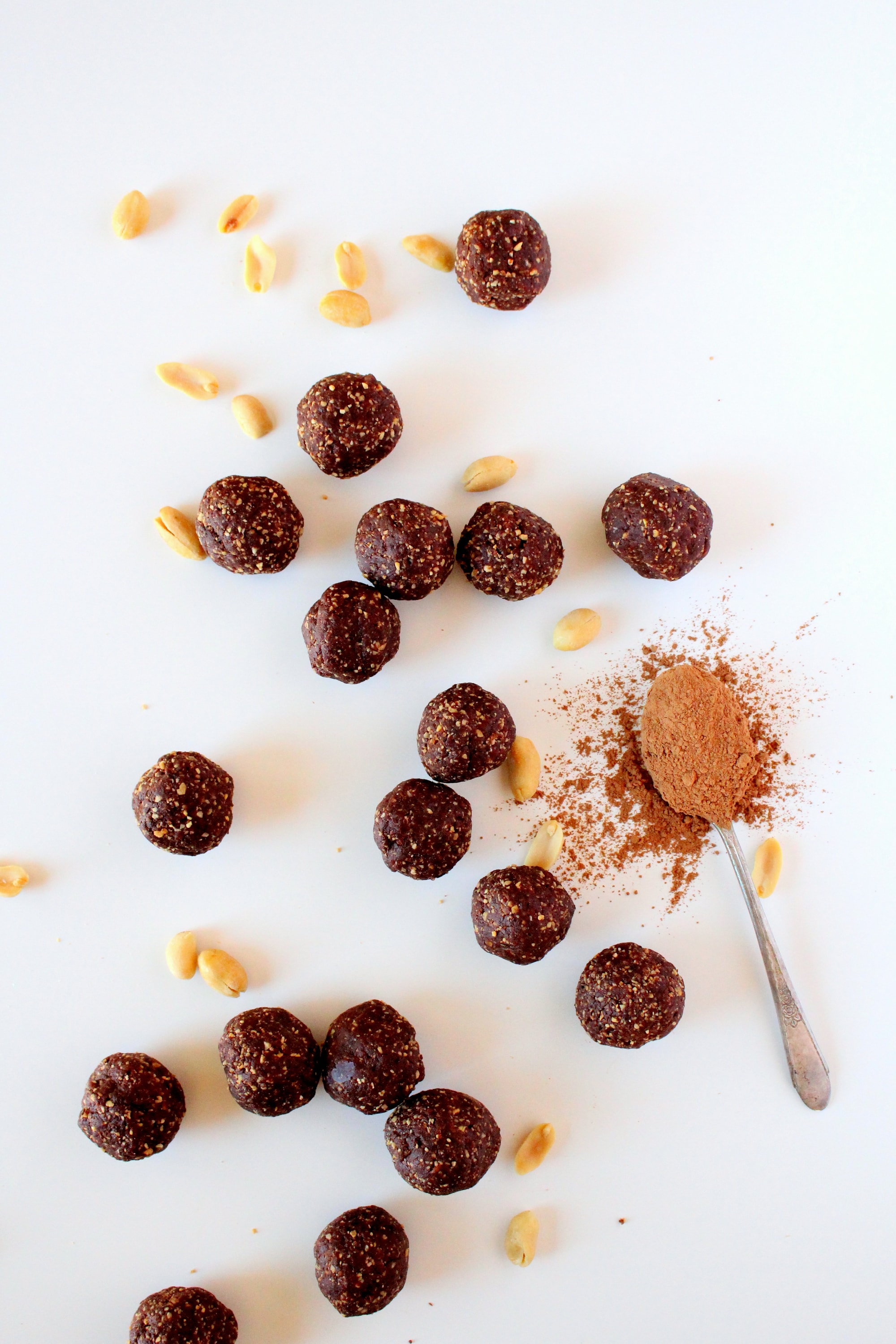 Peanut Cacao Energy Balls
