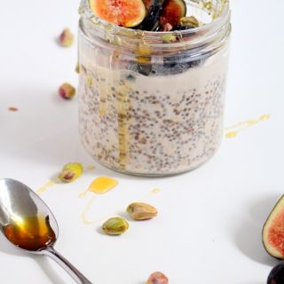 fig & pistachio overnight oats