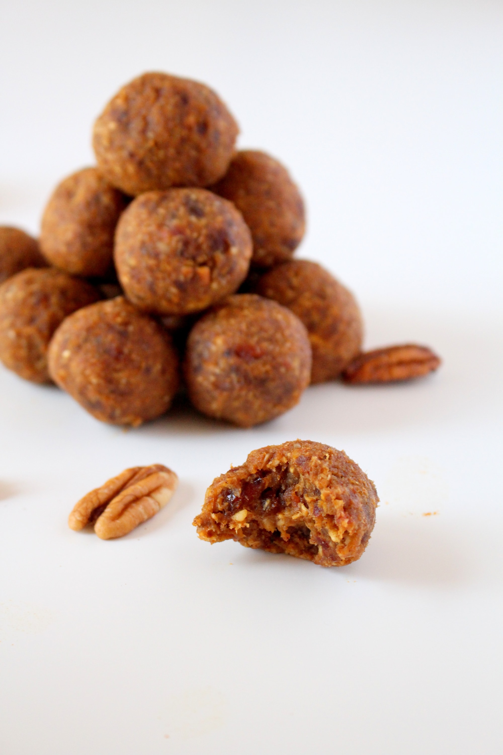 Pumpkin Pie Energy Bites