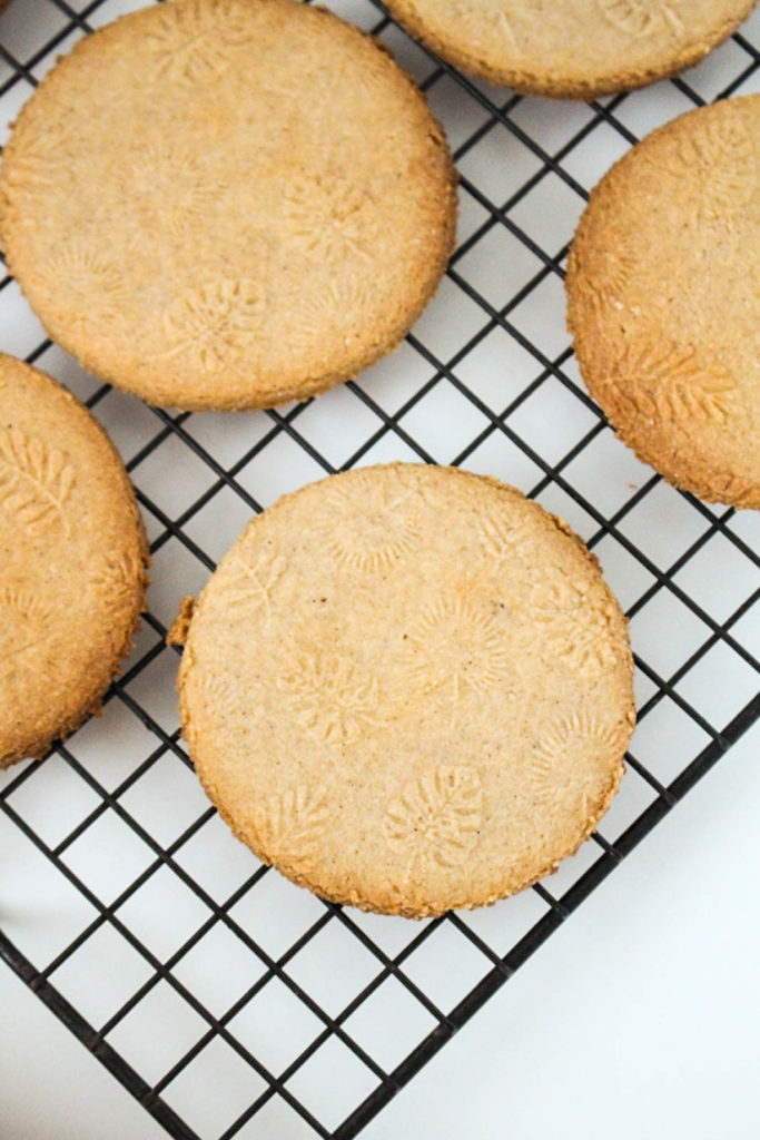 baked Chai Spiced Almond Shortbread Cookies 