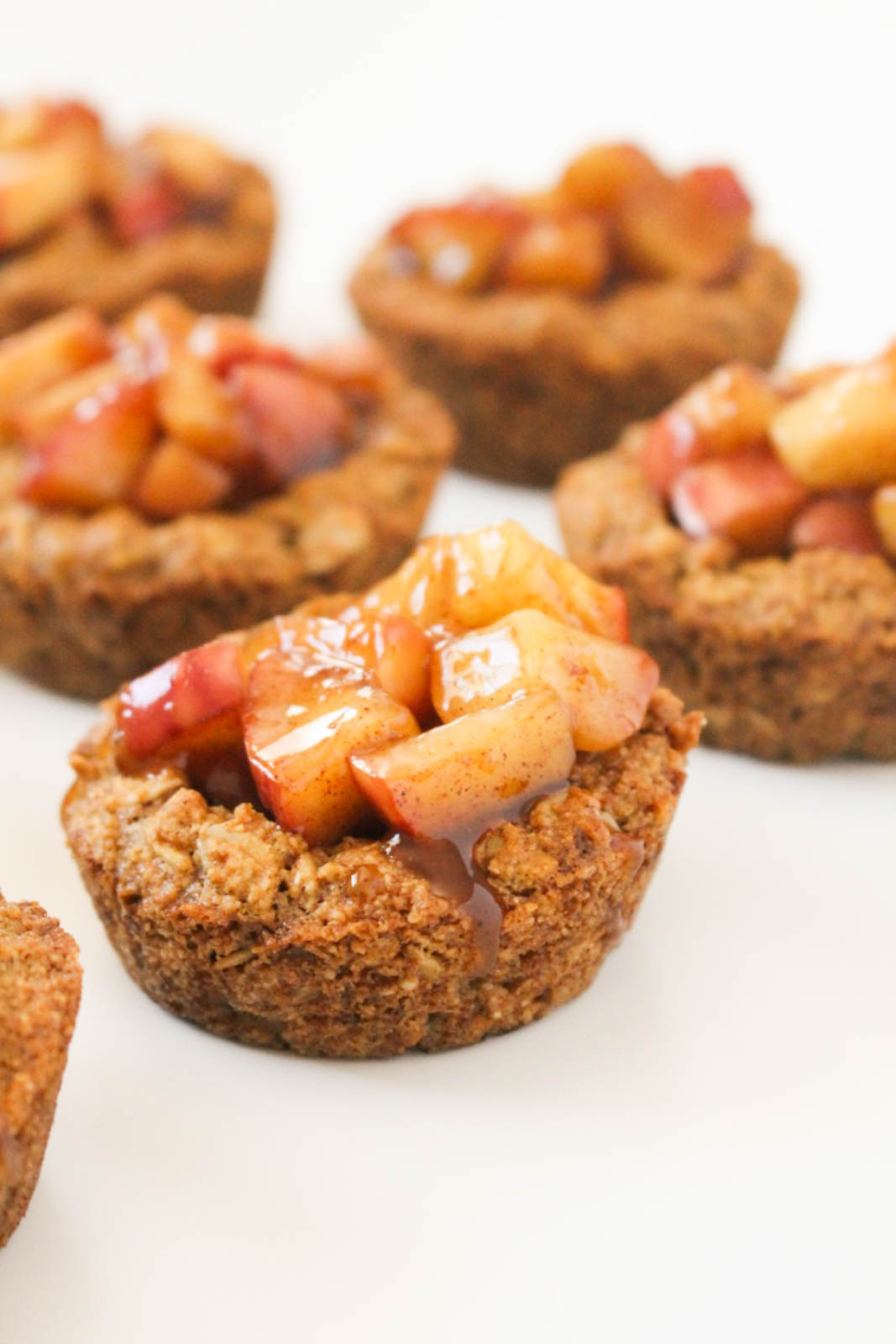 apple pie oatmeal cups