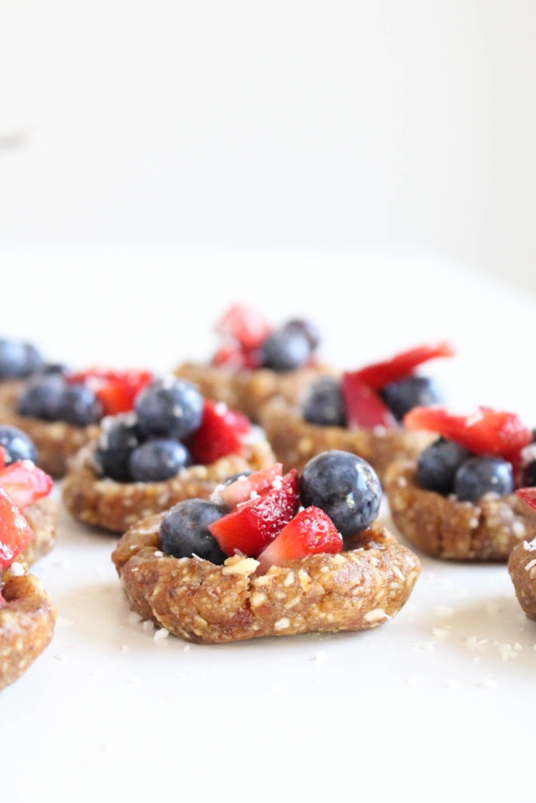 no bake mini berry pies