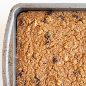 Cinnamon Raisin Quinoa Breakfast Bake