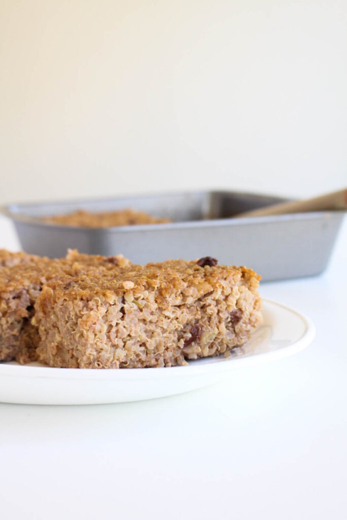 Cinnamon Raisin Quinoa Breakfast Bake