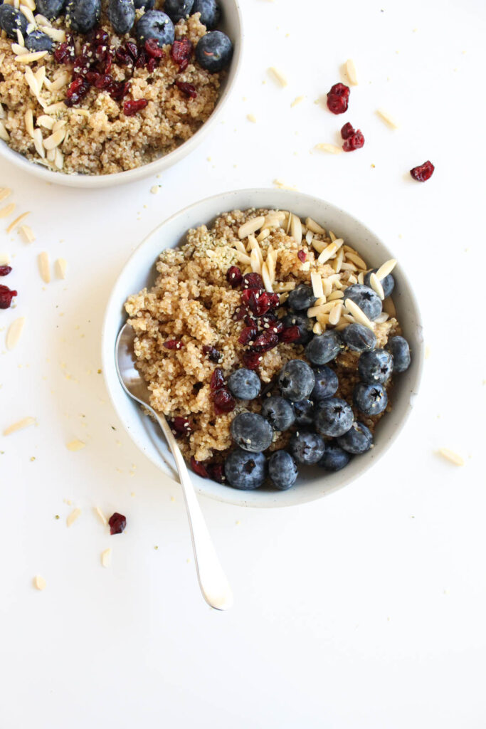 Superfood Quinoa Breakfast Bowl - The Wheatless Kitchen