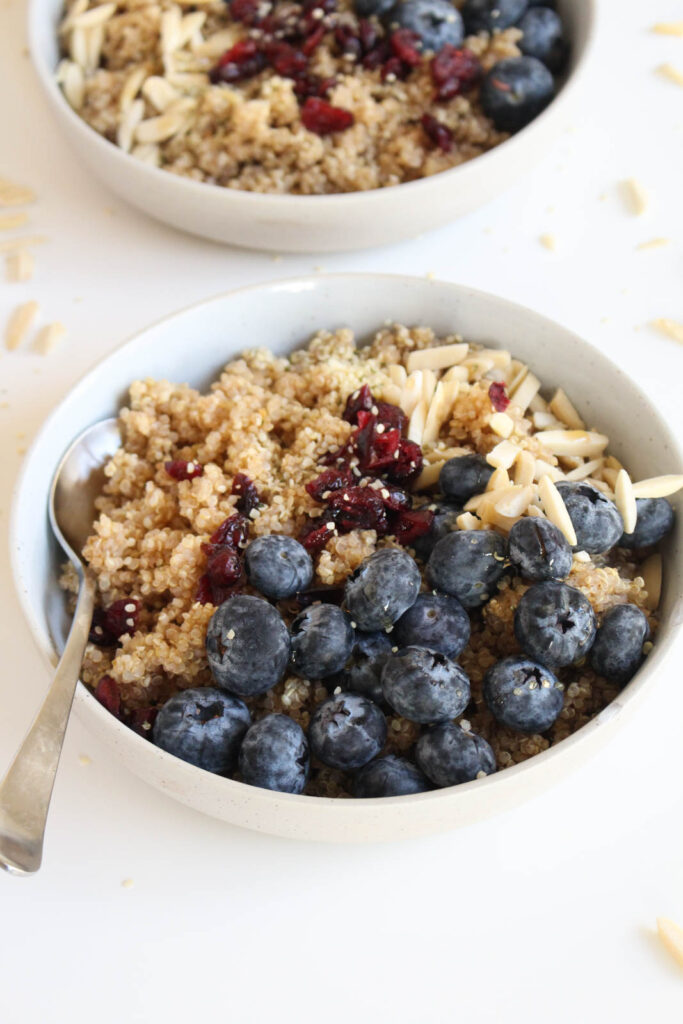 Superfood Quinoa Breakfast Bowl