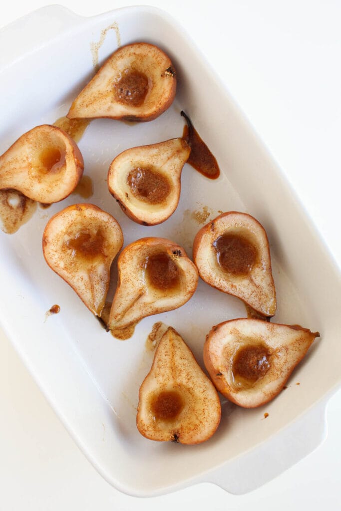 Baked Pears with Cinnamon & Honey