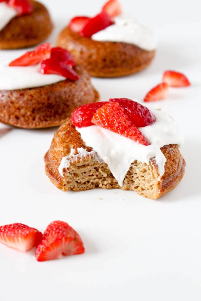 grain-free strawberry shortcake donuts