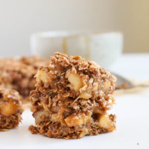 Healthy Apple Pie Bars