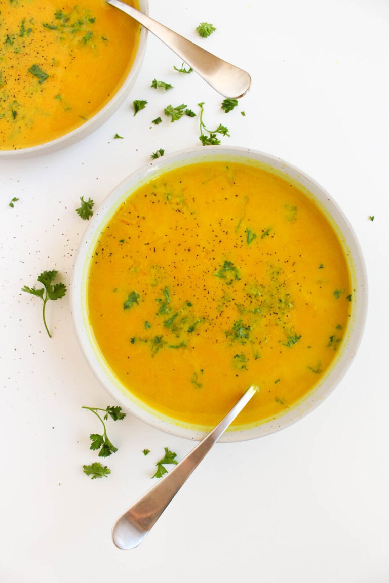 Coconut Curry Carrot Apple Soup